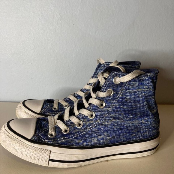 Converse Chuck Taylor All Stars size 6 - Picture 3 of 4